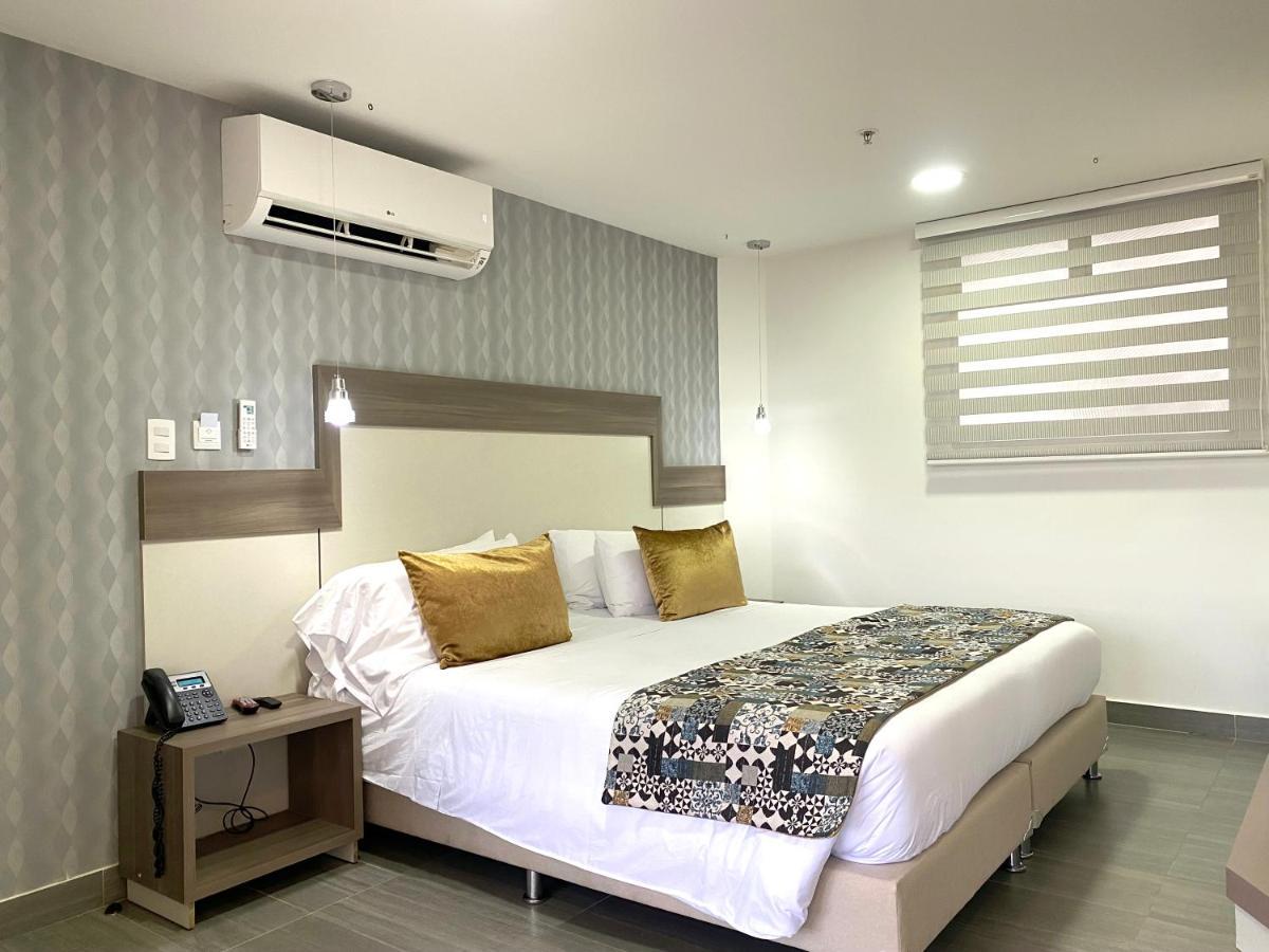Seven Inn Hotel Medellín Extérieur photo