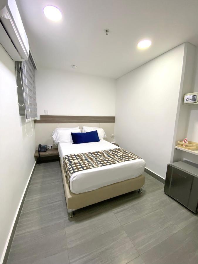 Seven Inn Hotel Medellín Extérieur photo