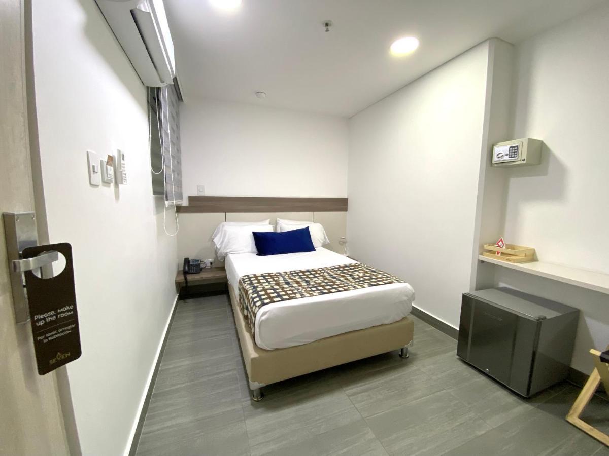 Seven Inn Hotel Medellín Extérieur photo