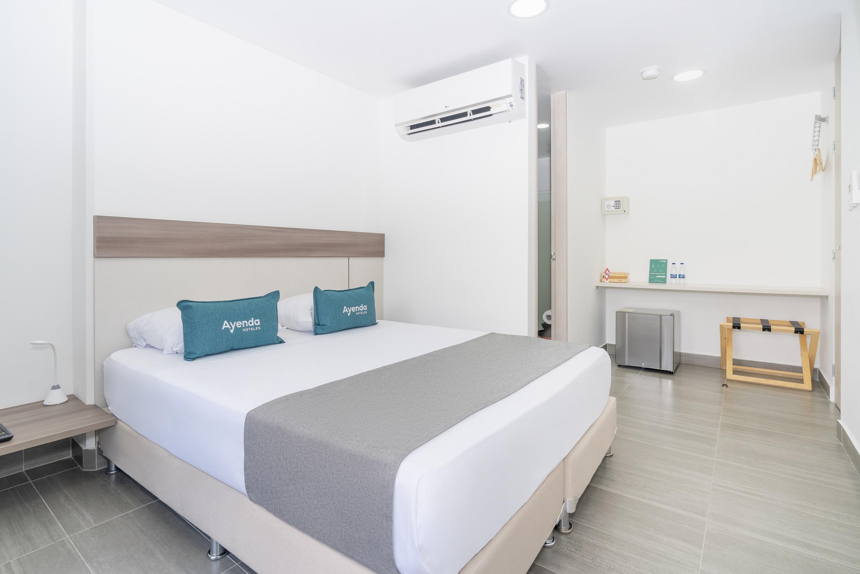Seven Inn Hotel Medellín Extérieur photo
